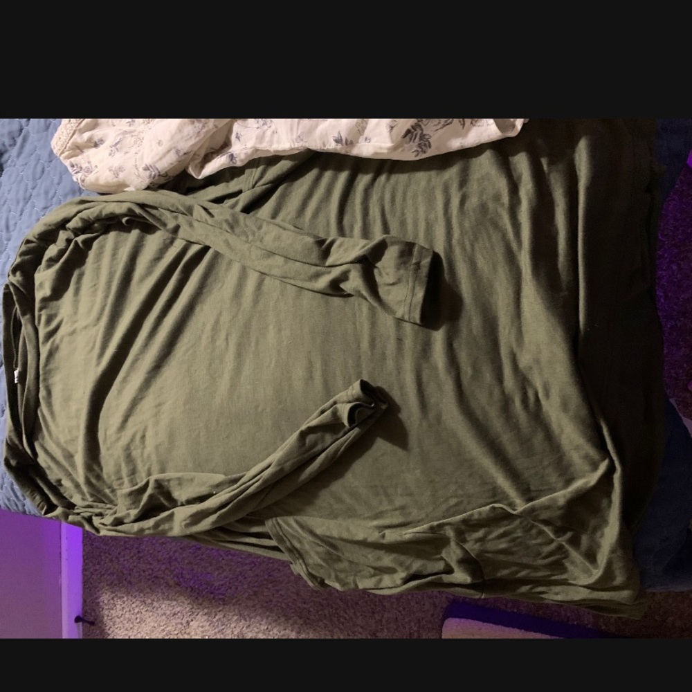 Shirts - Picture 5 of 5